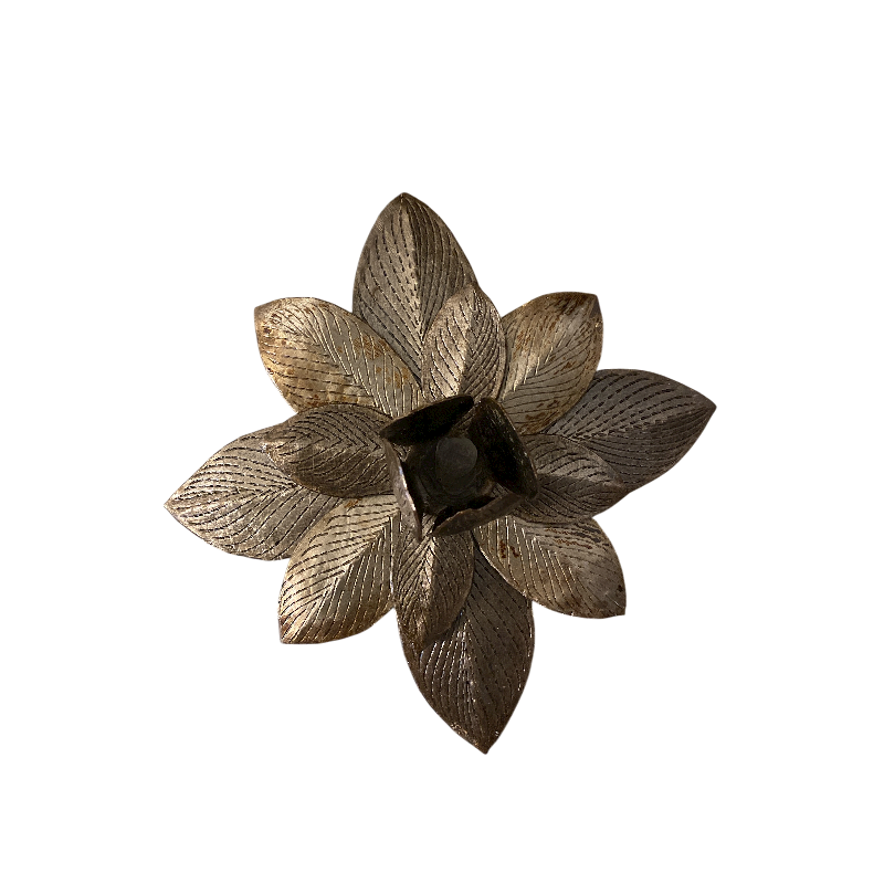 Ljusstake Blomma - Handgjord Metallkonst från Haiti