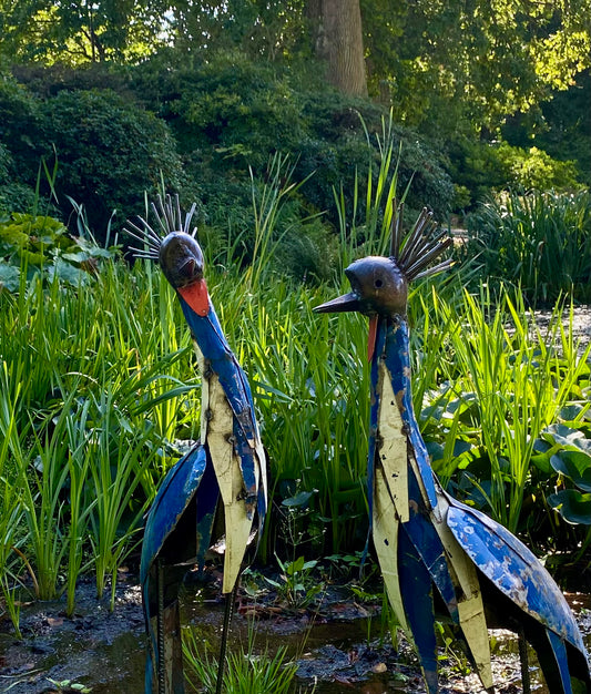 Krontrana 120 cm – Handgjord Metallskulptur från Zimbabwe