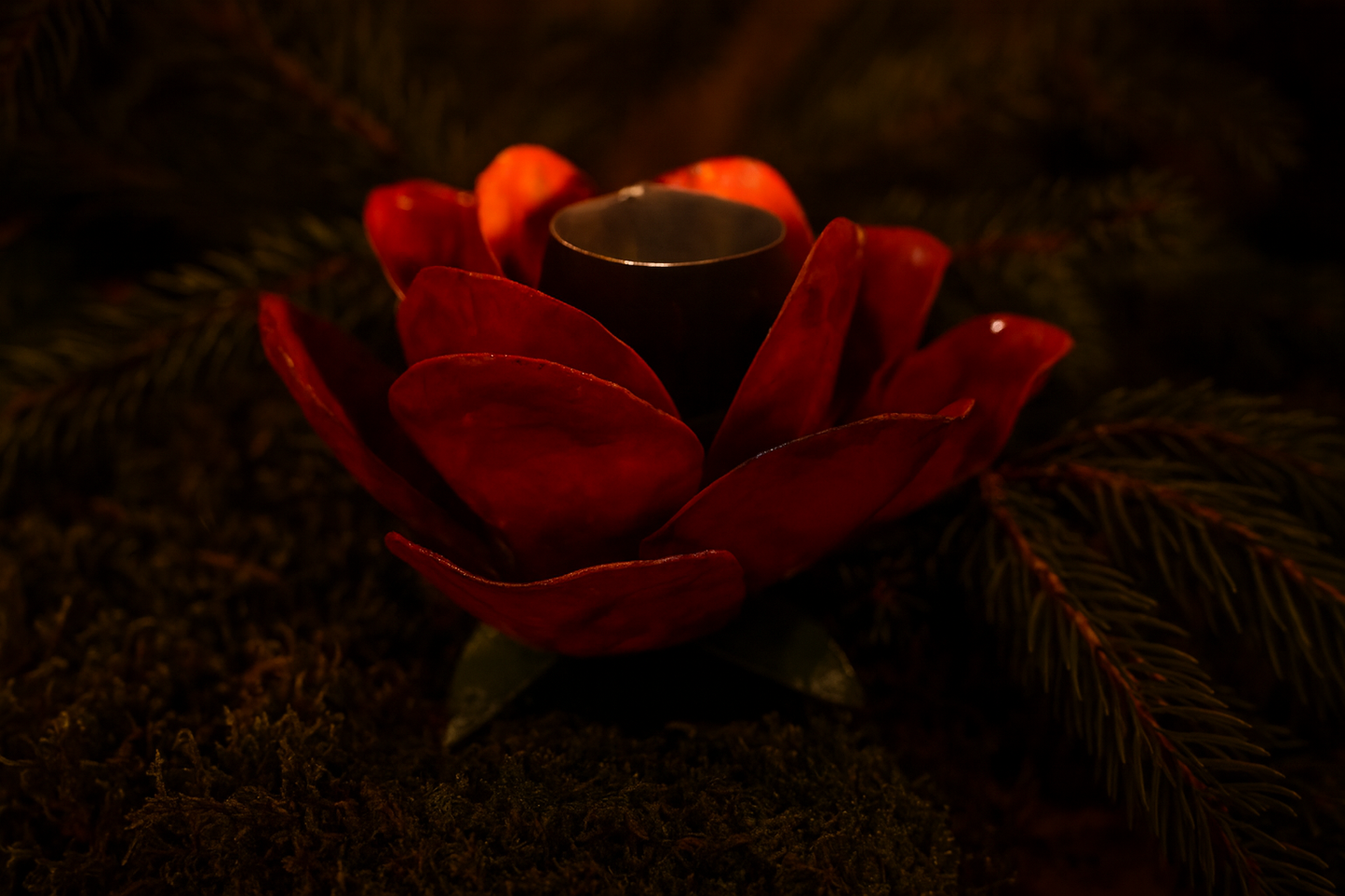 Ljushållare Röd - Återvunnen Metall från Zimbabwe